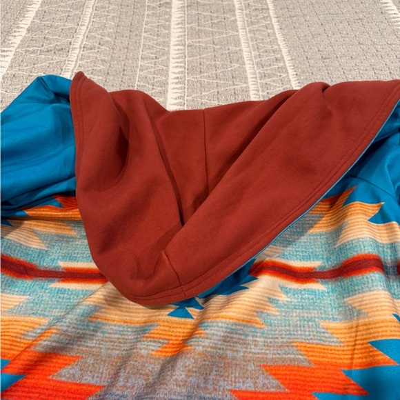 Hooded Poncho Jacket Aztec Pattern - Picture 5 of 8